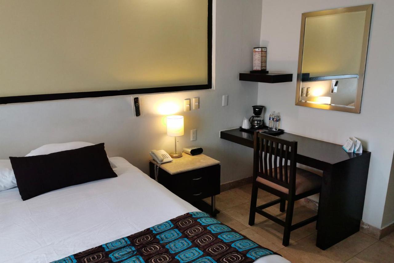 Coral Island Beach View Hotel Mazatlan Exterior photo